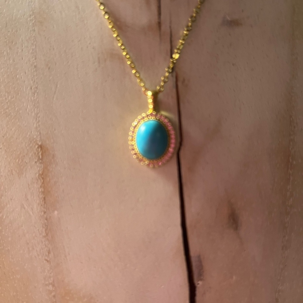 Gold and Blue Oval Pendant Necklace